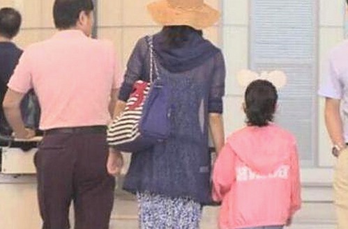 揭秘娱乐圈“吃瓜神器”：背后的流量密码与影响解析